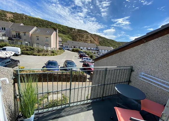 Porthtowan Flat, 2 Min Walk From Beach
